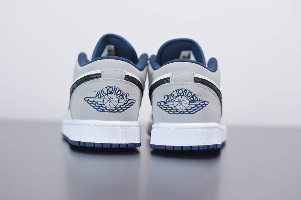 乔丹Air Jordan 1 Low AJ1低帮蓝蛇纹独立日板鞋纯原版本 货号：553558-103