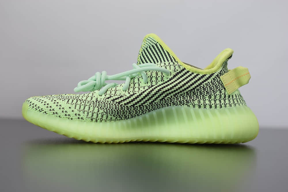 阿迪达斯AdidasYeezy Boost 350 V2黑荧光绿满天星休闲慢跑鞋纯原版本 货号：FW5191