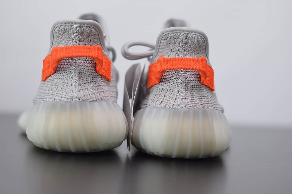 阿迪达斯ADIDAS YEZZY 350 V2尾灯欧洲限定休闲慢跑鞋纯原版本 货号FX9017