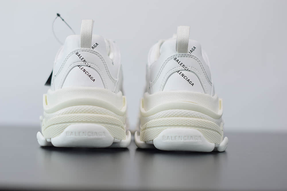 巴黎世家Balenciaga Triple S满印Logo串标老爹鞋