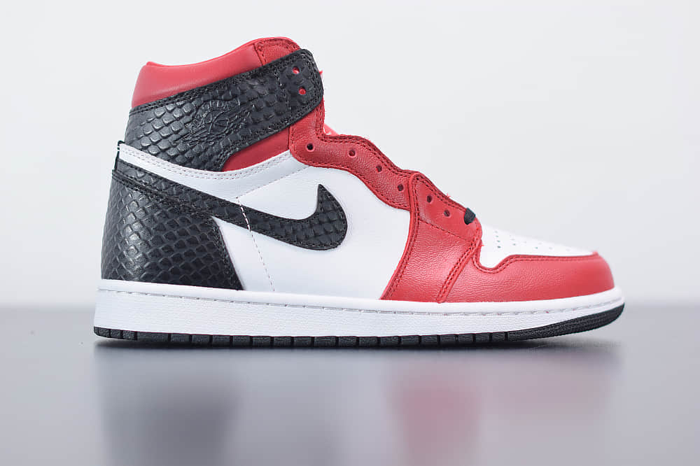 乔丹Air JordanAJ1 aj1乔丹1代高帮丝绸蛇纹板鞋纯原版本 货号： CD0461-601