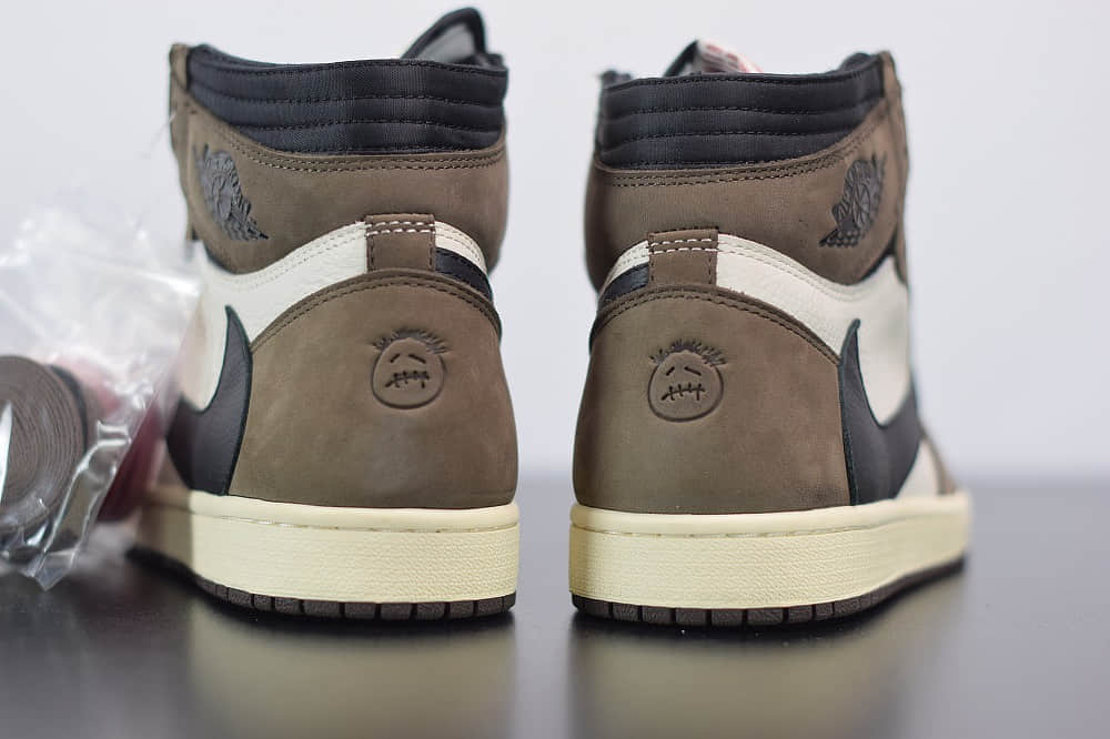 乔丹Air Jordan aj1 AJ1联名TS倒钩深棕鬼脸板鞋纯原版本 货号：CD4487-100