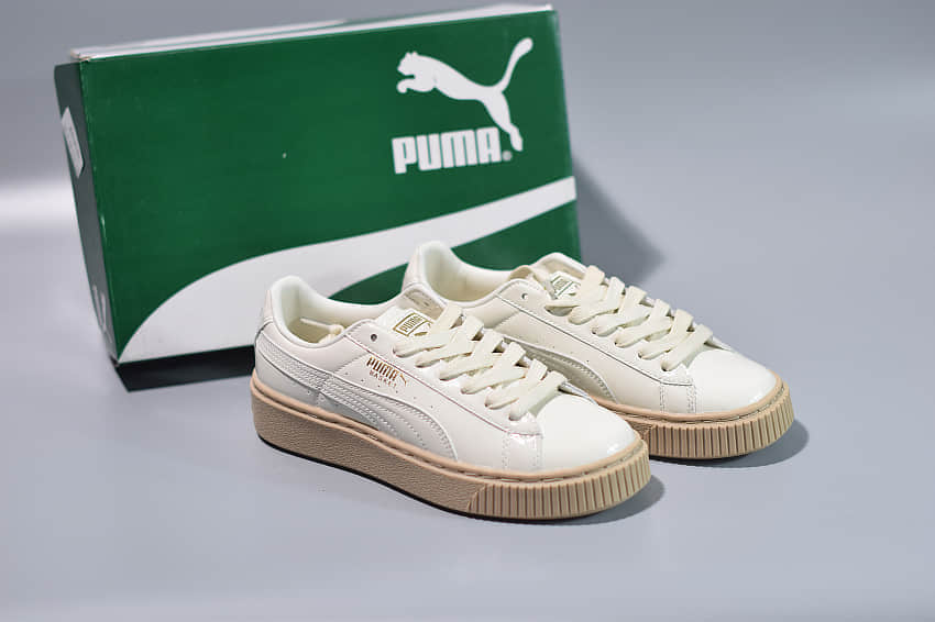 彪马Puma Basket Platform Patent Wn's 蕾哈娜低帮奶白漆皮板鞋纯原版本 货号：363314-05