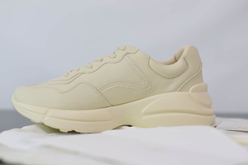 古驰Gucci Rhyton做旧复古米白色logo标识老爹鞋纯原版本货号:500877 DRW009522