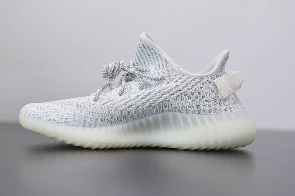 阿迪达斯ADIDAS YEZZY 350 V2白色满天星休闲慢跑鞋纯原版本 货号：EF2367