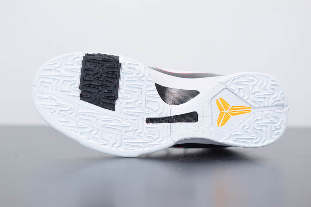 耐克Zoom Kobe V Protro科比5代黑白李小龙低帮篮球鞋纯原版本 货号：CD4991-101