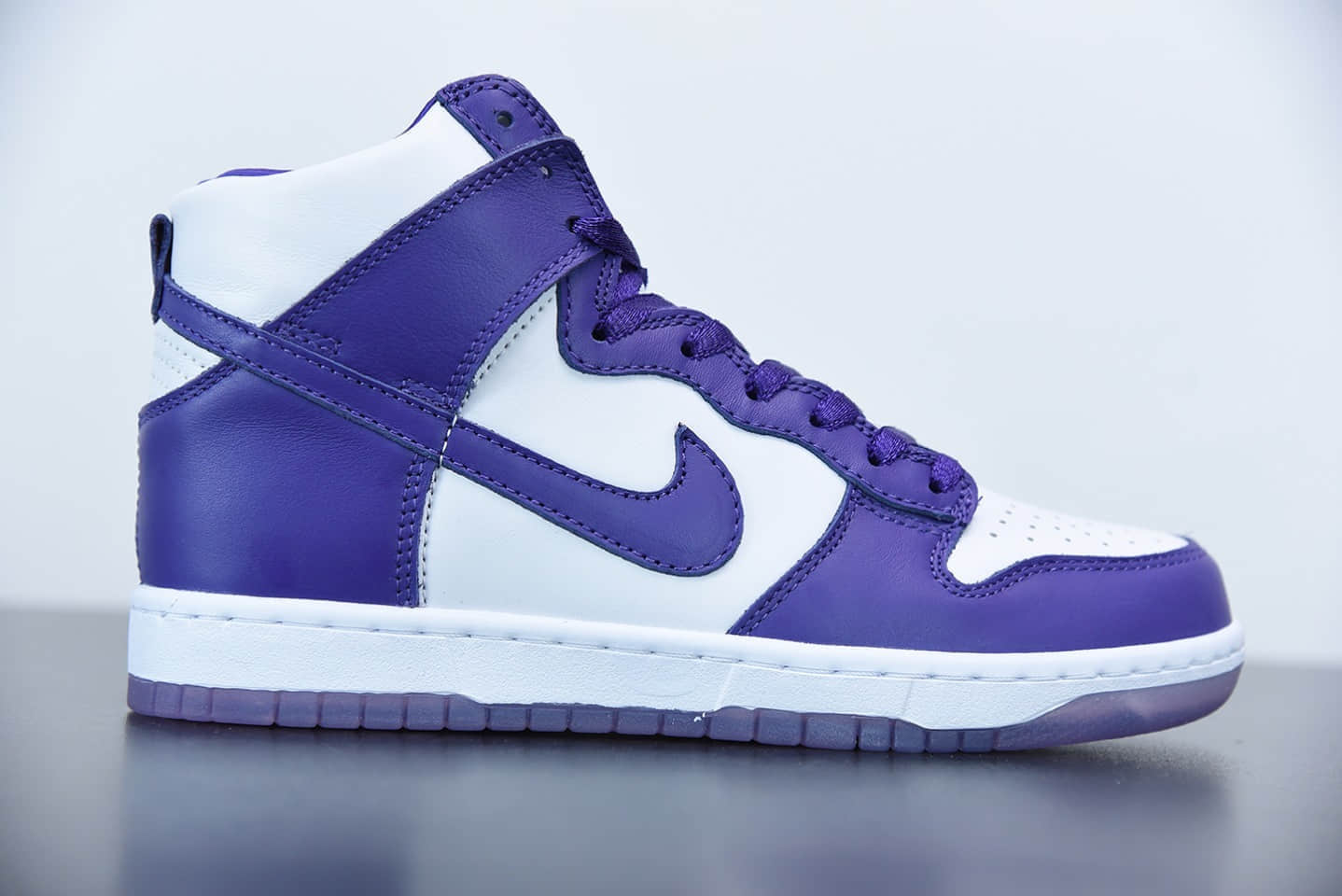耐克Nike Dunk High “Varsity Purple” 白紫扣篮系列复古高帮休闲运动滑板板鞋纯原版本 货号:DC5382-100