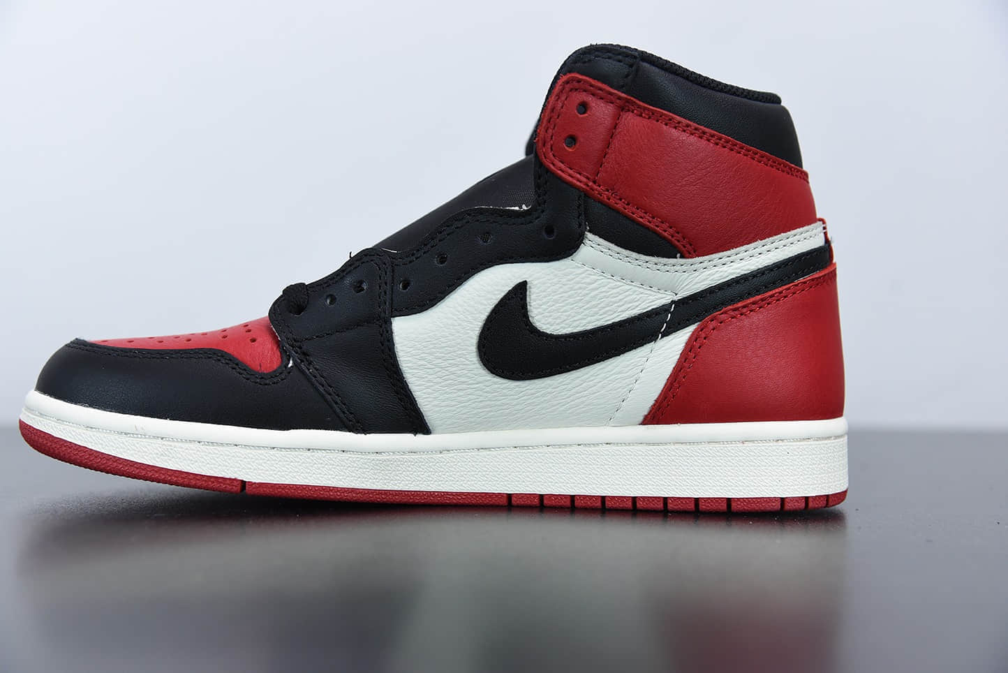乔丹AIR JORDAN Retro High OG “Bred Toe” 黑红脚趾高帮文化篮球鞋纯原版本 货号：555088-610