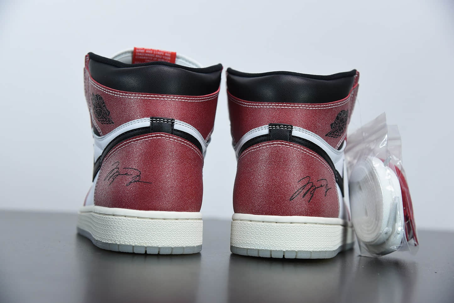 乔丹Air Jordan 1 Retro OG“Chicago” 全新芝加哥高帮文化篮球鞋纯原版本 货号：DA2728-100