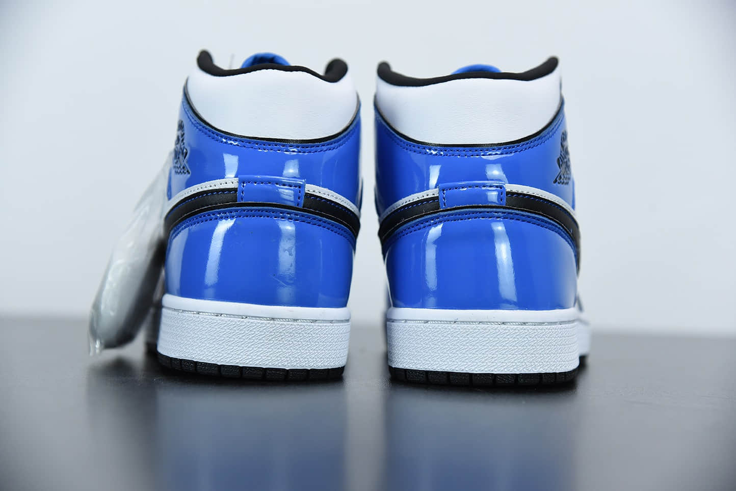 乔丹Air Jordan 1 Mid SE “Signal Blue”二次元小闪电中帮文化篮球鞋纯原版本 货号：DD6834-402