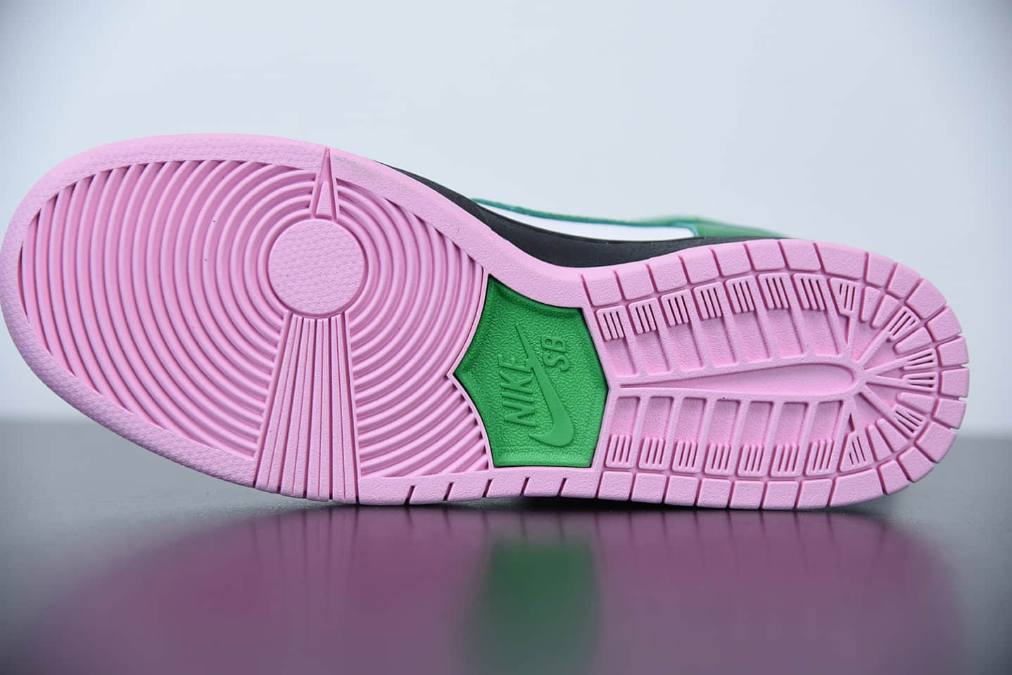 耐克Nike SB Dunk High ProInvert Celtics 黑粉白绿凯尔特人扣篮系列高帮休闲运动滑板板鞋纯原版本 货号:CU7349-001