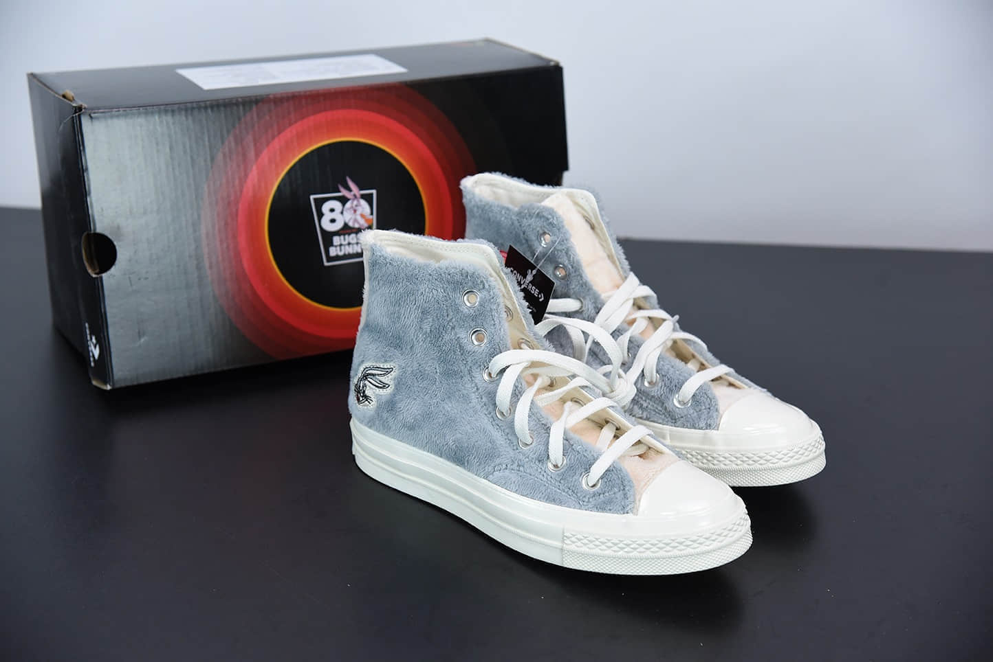 匡威Bug Bunnyx Converse Chuck Taylor All Star 1970 HighTop Grey毛绒灰米兔八哥复古三星标高帮休闲运动硫化百搭板鞋纯原版本 货号:169222C