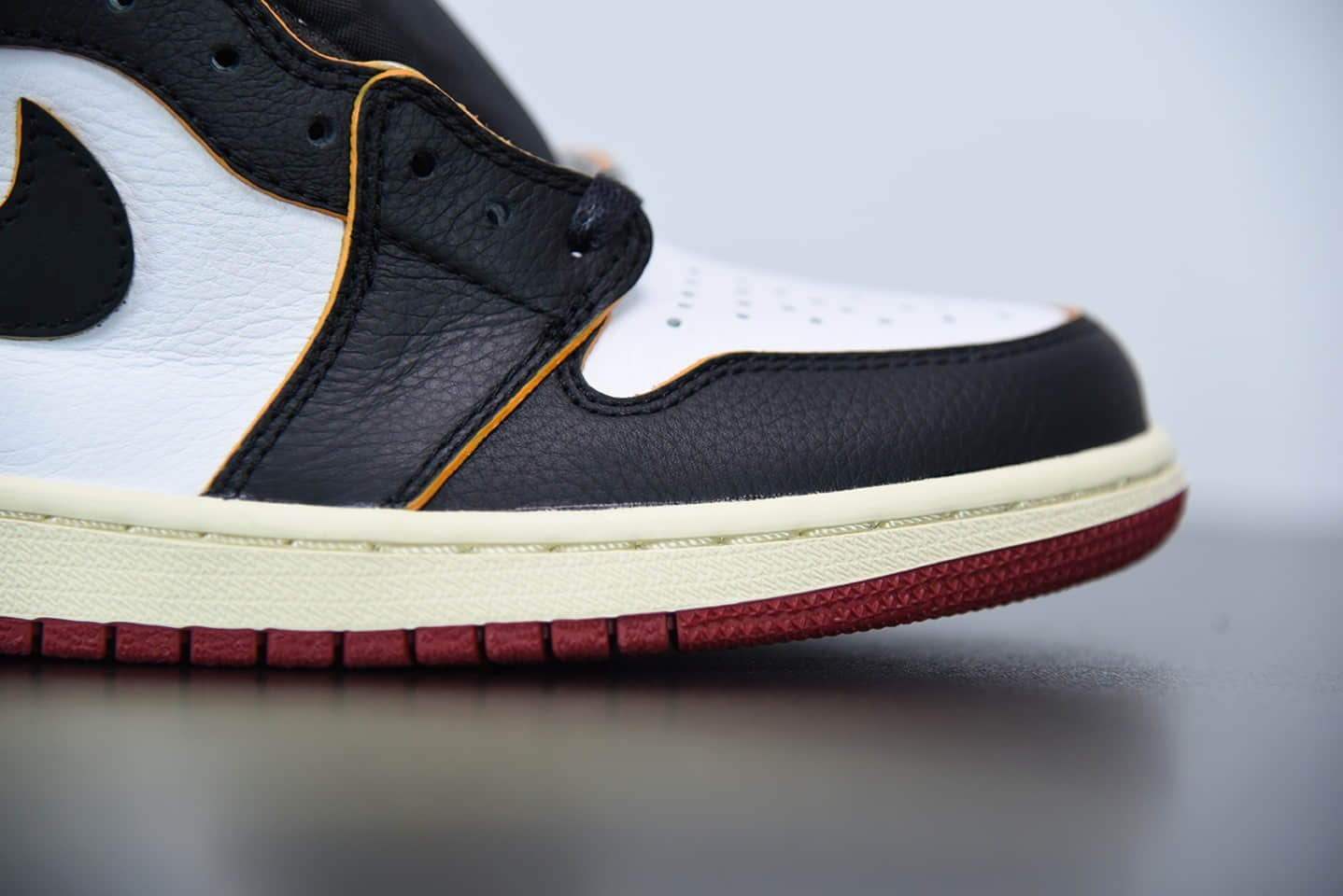 乔丹Union Los Angeles x Air Jordan 1 Retro High OG NRGRedBlack Store List 联名拼接黑脚趾高帮板鞋纯原版本 货号:BV1300-106