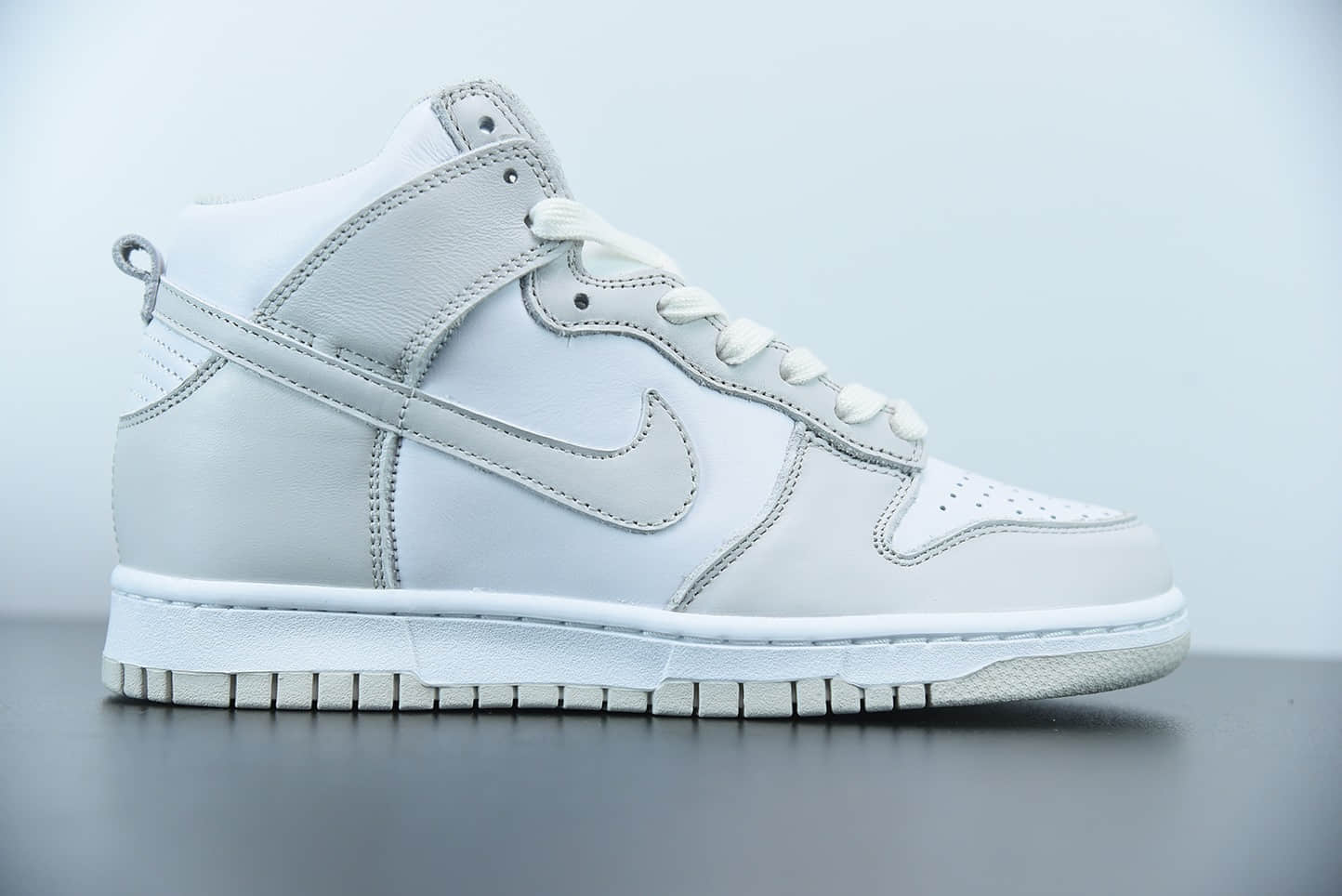 耐克Nike dunk high “Vast Grey” 灰白高帮陈伟霆同款高帮板鞋纯原版本 货号：DD1399-100