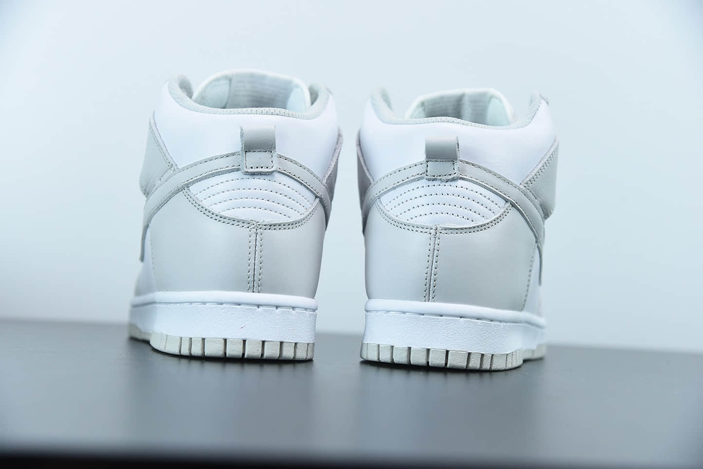 耐克Nike dunk high “Vast Grey” 灰白高帮陈伟霆同款高帮板鞋纯原版本 货号：DD1399-100
