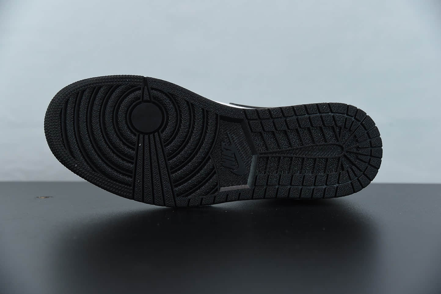 乔丹Air Jordan 1 Mid Metallic Gold液态金中帮文化篮球鞋纯原版本 货号:DC1420-700