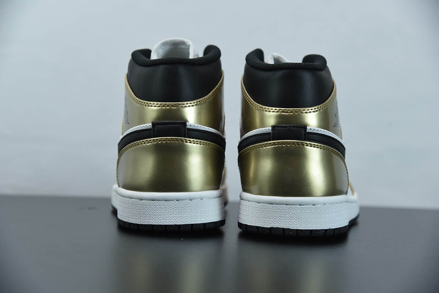 乔丹Air Jordan 1 Mid Metallic Gold液态金中帮文化篮球鞋纯原版本 货号:DC1420-700