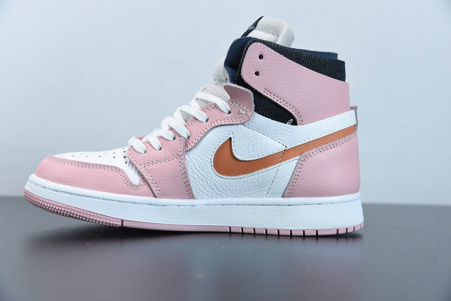 乔丹Air Jordan 1 Zoom Air CMFT粉红釉樱花粉高帮板鞋纯原版本 货号：CT0979-601