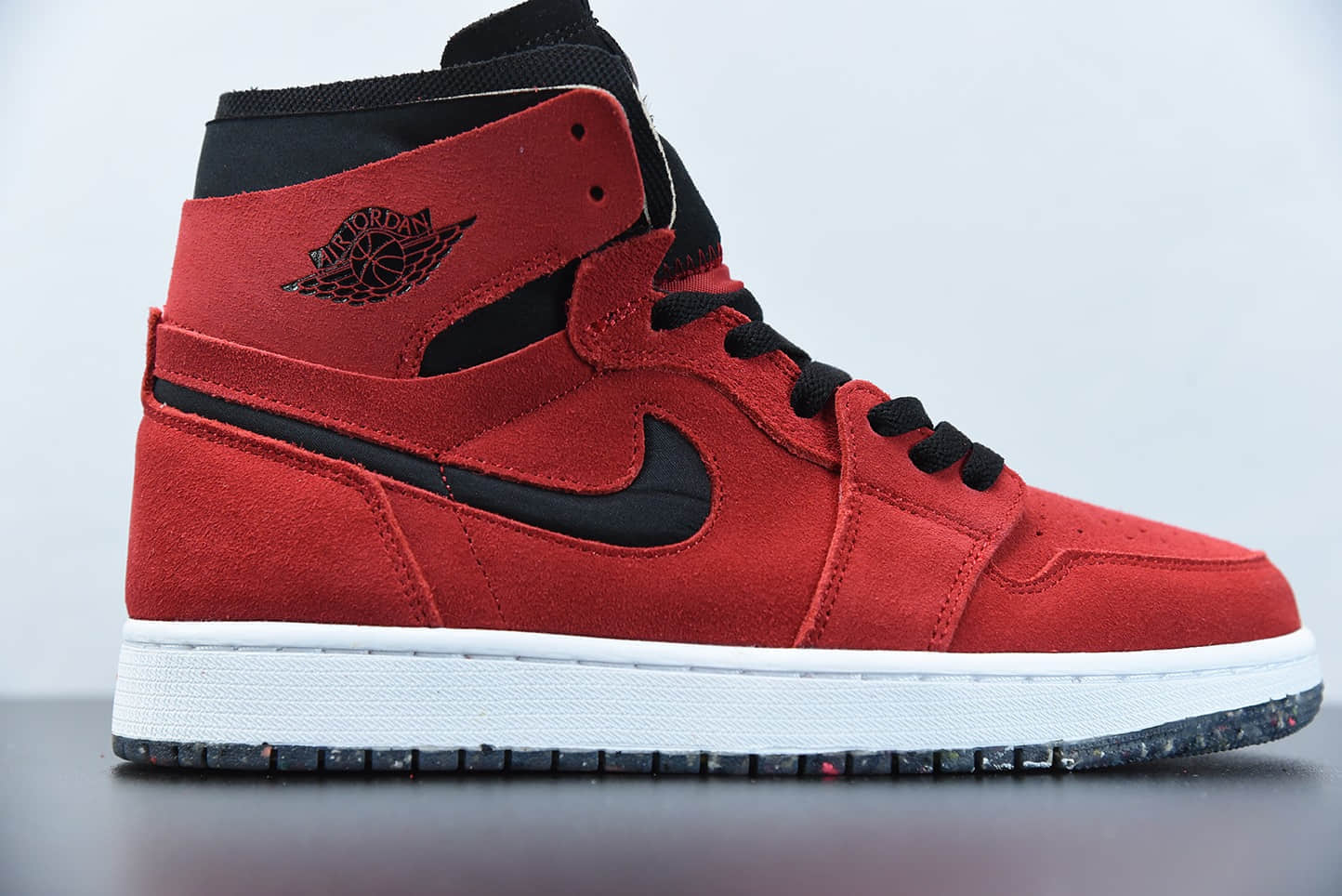 乔丹Air Jordan 1 Zoom Air CMFT “Crater Red”中国红黑红高帮复古气垫板鞋纯原版本 货号：CT0978-600