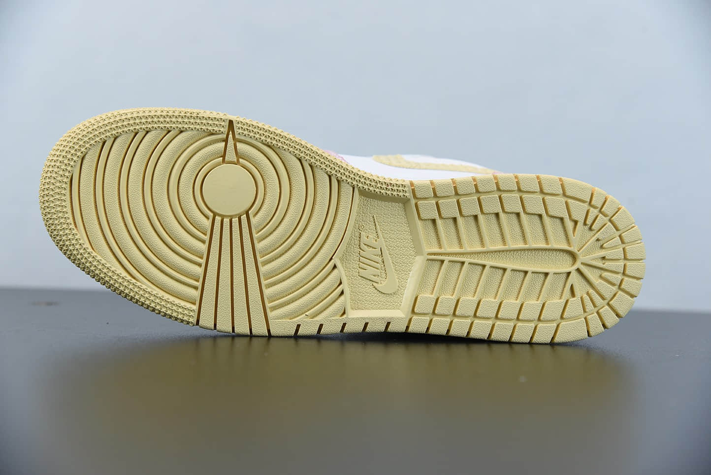 乔丹Air Jordan 1 Low GS冰淇淋低帮篮球鞋纯原版本 货号：CW7104-601