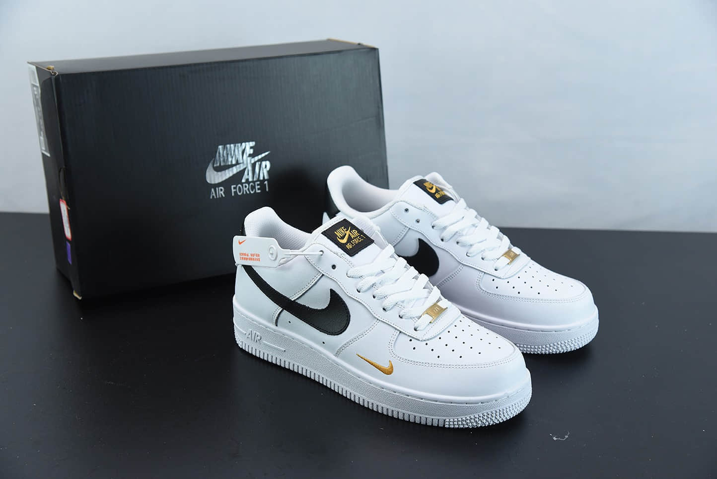耐克Nike Air Force 1 Low 黑白金配色空军一号低帮休闲板鞋纯原版本 货号:CZ0270-102