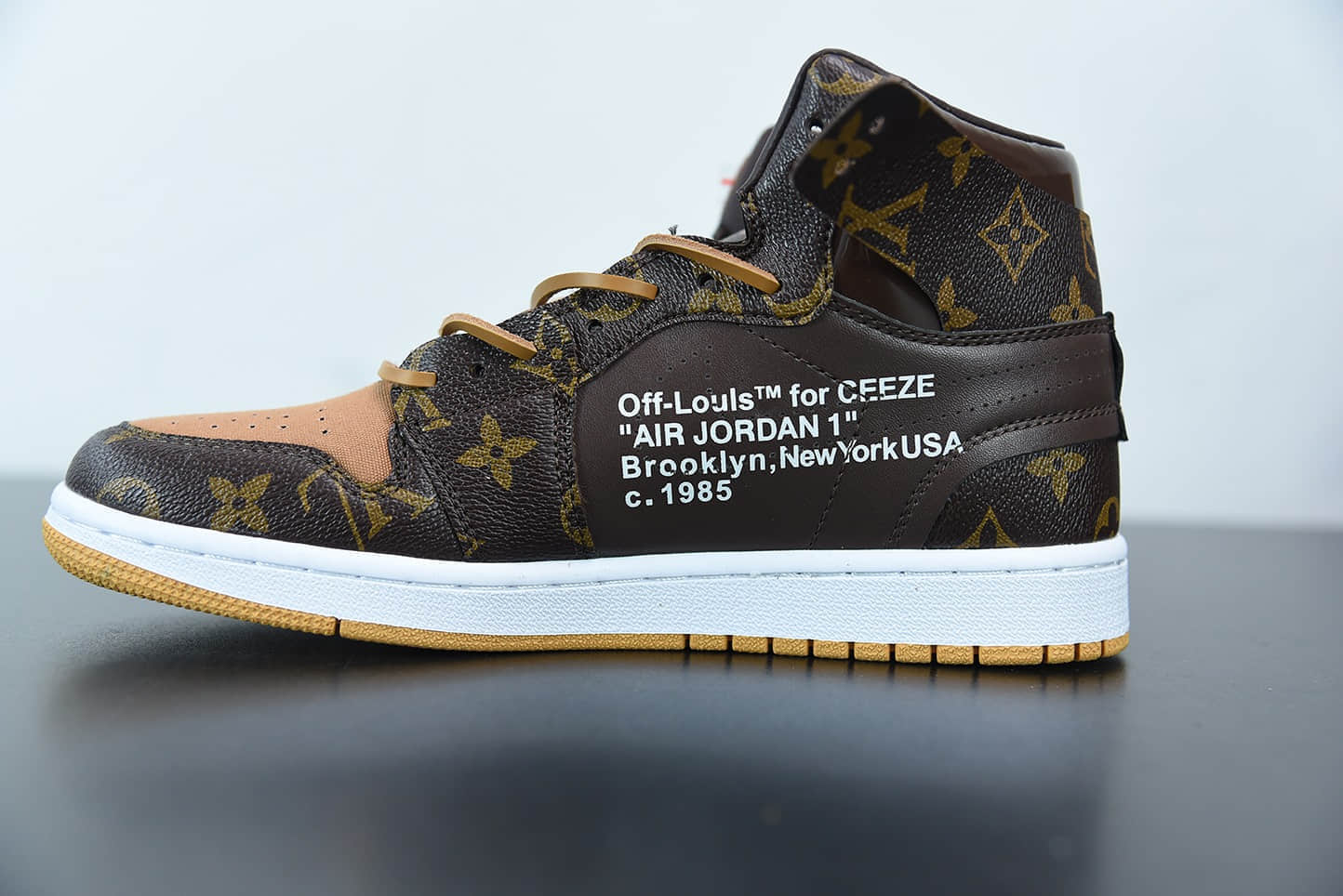 乔丹Louis Vuitton x OFF WHITE - Air Jordan 1 乔丹LV经典联名中帮行李箱版本潮流情侣运动休闲板鞋纯原版本 货号:AQ0818-158