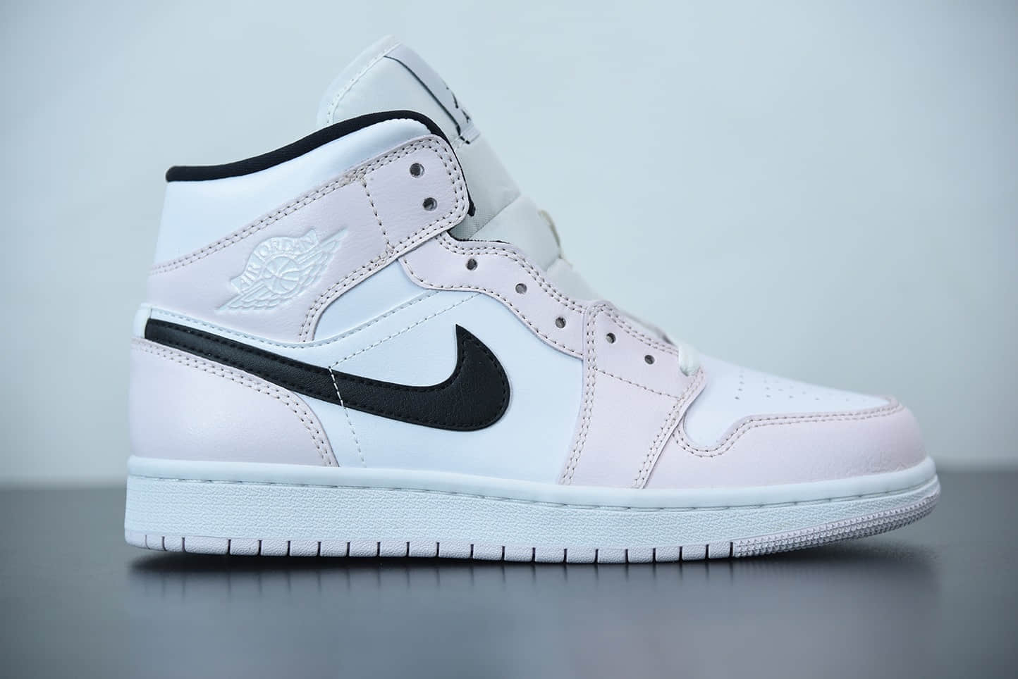 乔丹Air Jordan 1 Mid 玫瑰粉中帮女子文化休闲鞋纯原版本 货号：BQ6472-500