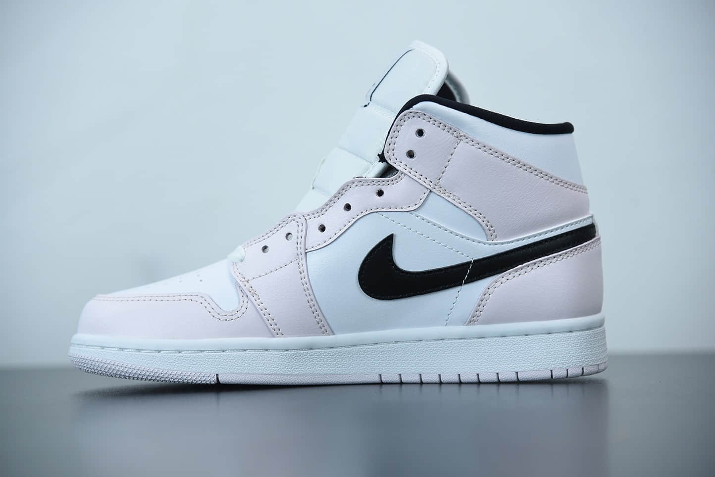 乔丹Air Jordan 1 Mid 玫瑰粉中帮女子文化休闲鞋纯原版本 货号：BQ6472-500