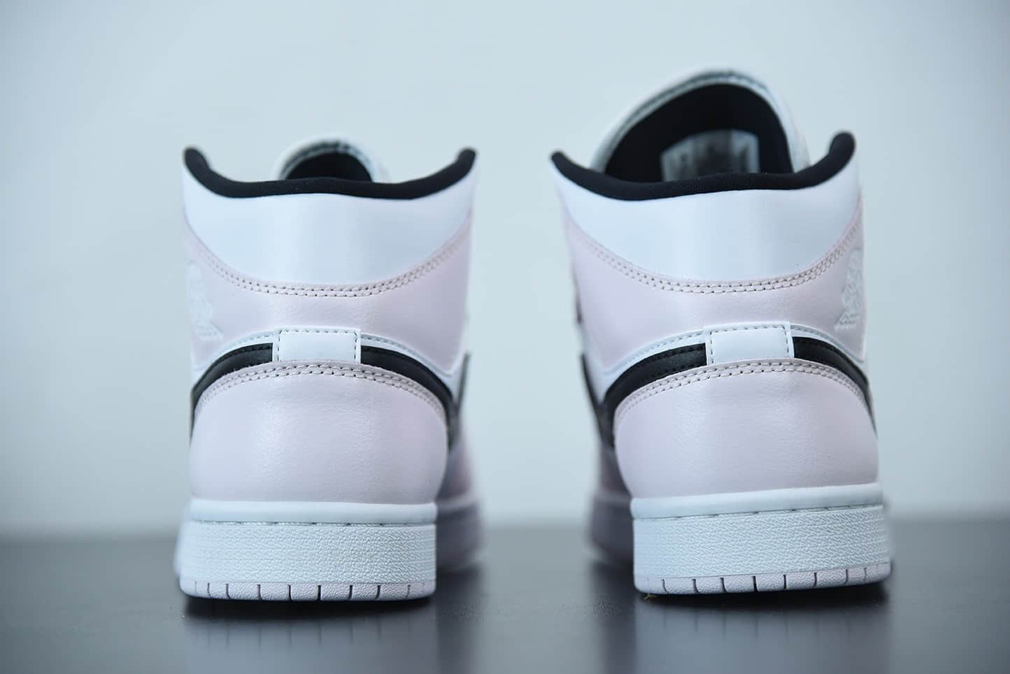 乔丹Air Jordan 1 Mid 玫瑰粉中帮女子文化休闲鞋纯原版本 货号：BQ6472-500