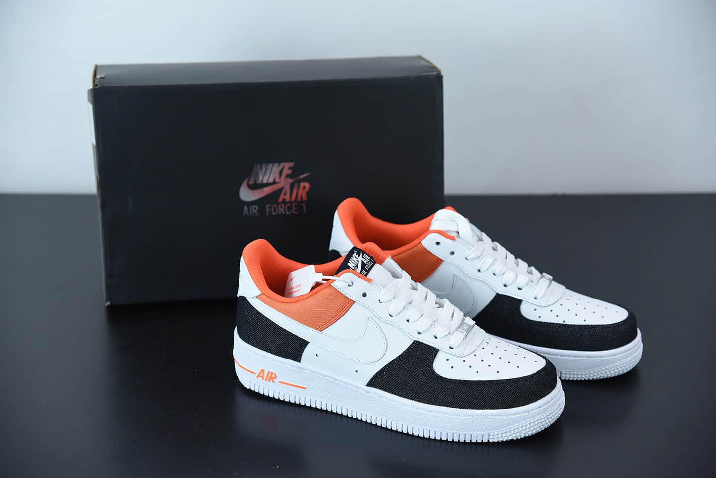 耐克 Nike Air Force 1 Low USA Denim 白蓝红美国队丹宁运动休闲复古板鞋纯原版本 货号：DJ5174-100