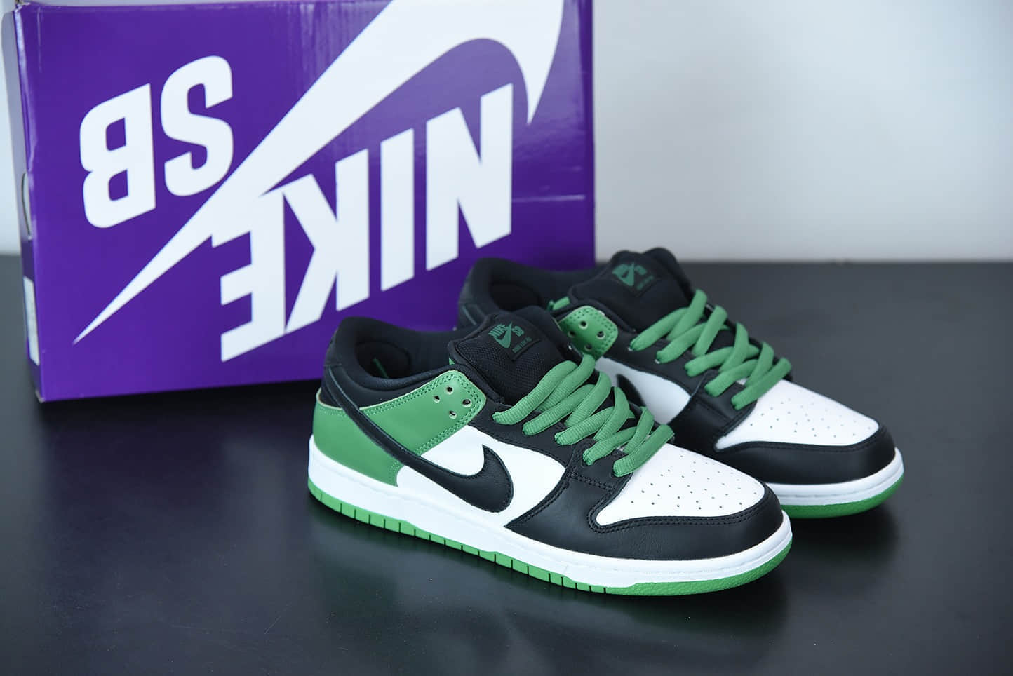 耐克Nike SB Dunk Low Classic Green黑白绿脚趾扣篮系列低帮休闲运动滑板板鞋纯原版本 货号：BQ6817-302