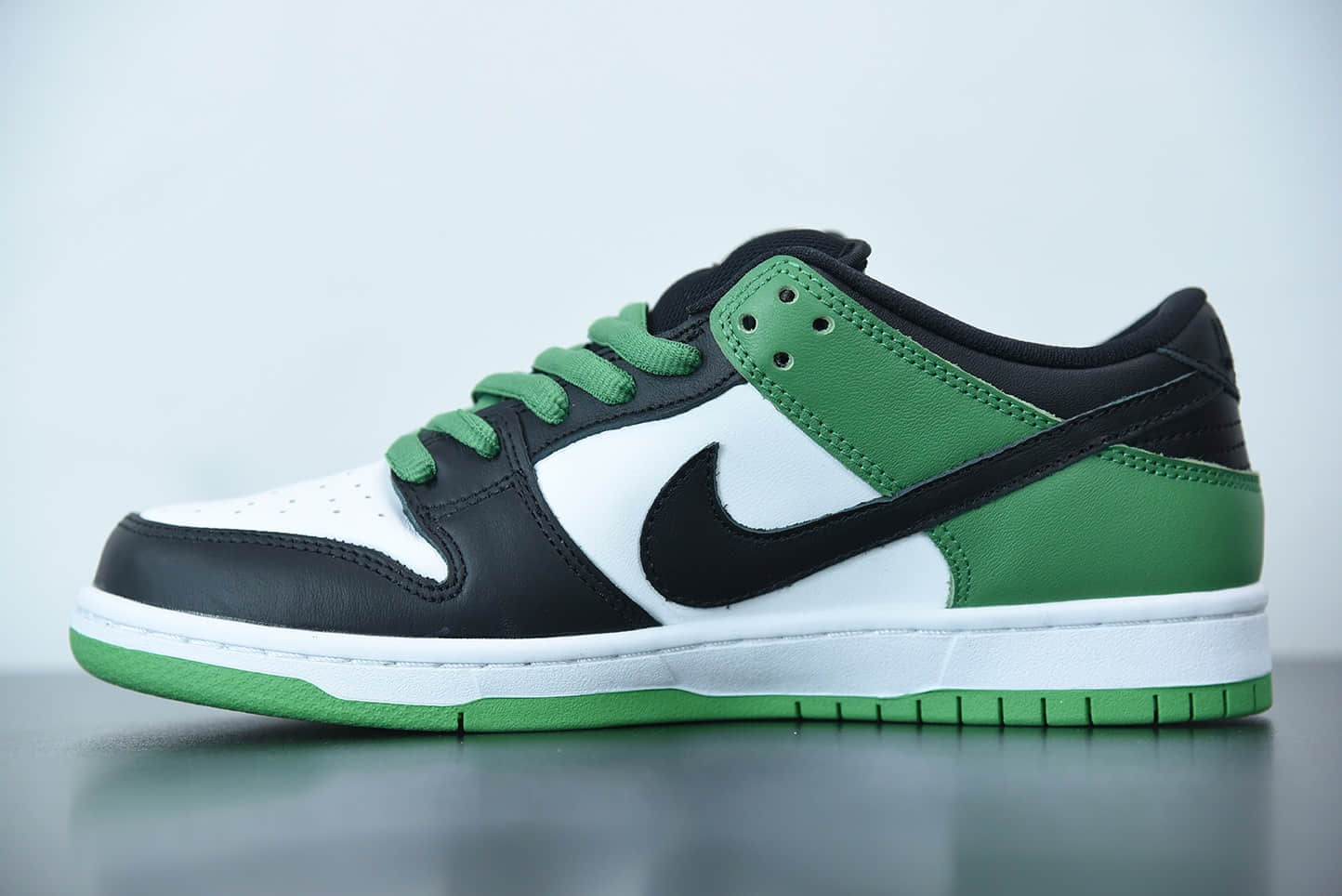 耐克Nike SB Dunk Low Classic Green黑白绿脚趾扣篮系列低帮休闲运动滑板板鞋纯原版本 货号：BQ6817-302