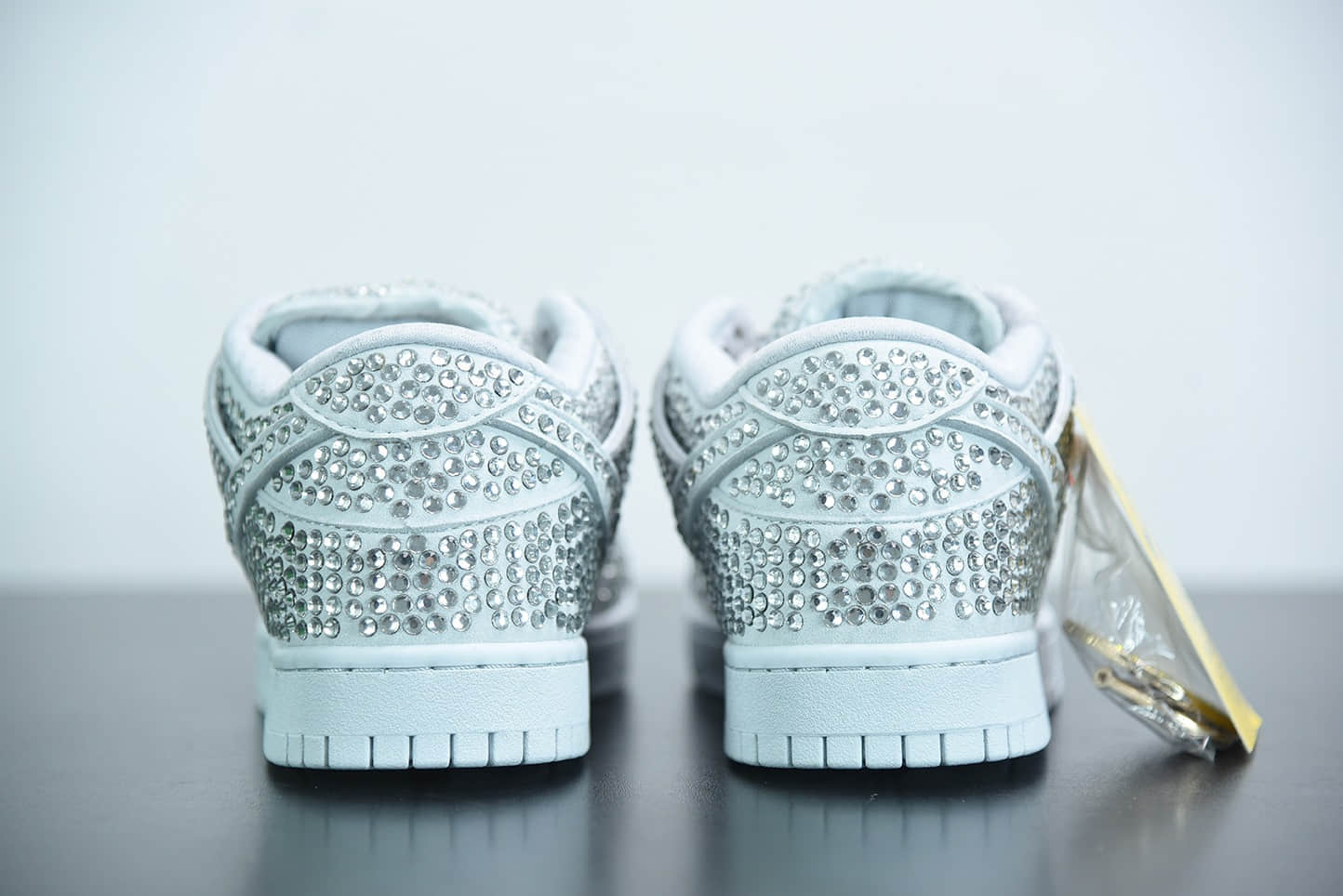 耐克Cactus Plant Flea Market x Nk Dunk Low 白色水钻低帮休闲鞋纯原版本 货号:CZ2670-001