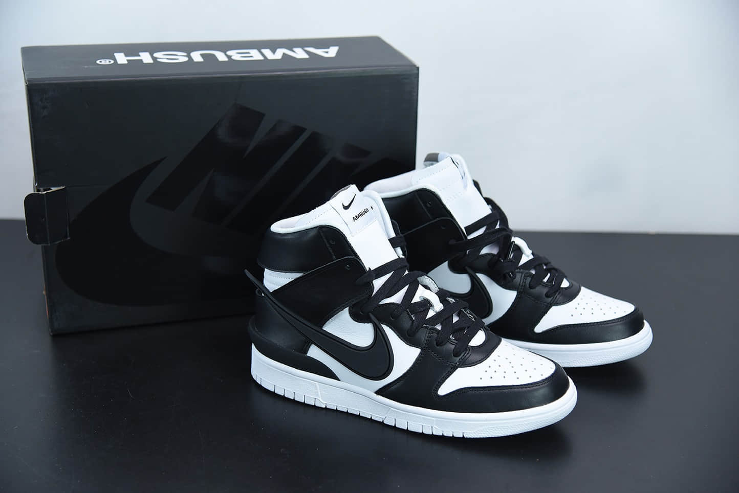 耐克AMBUSH x SB Dunk High 黑白大勾吴亦凡同款高帮滑板鞋纯原版本 货号：CU7544-001