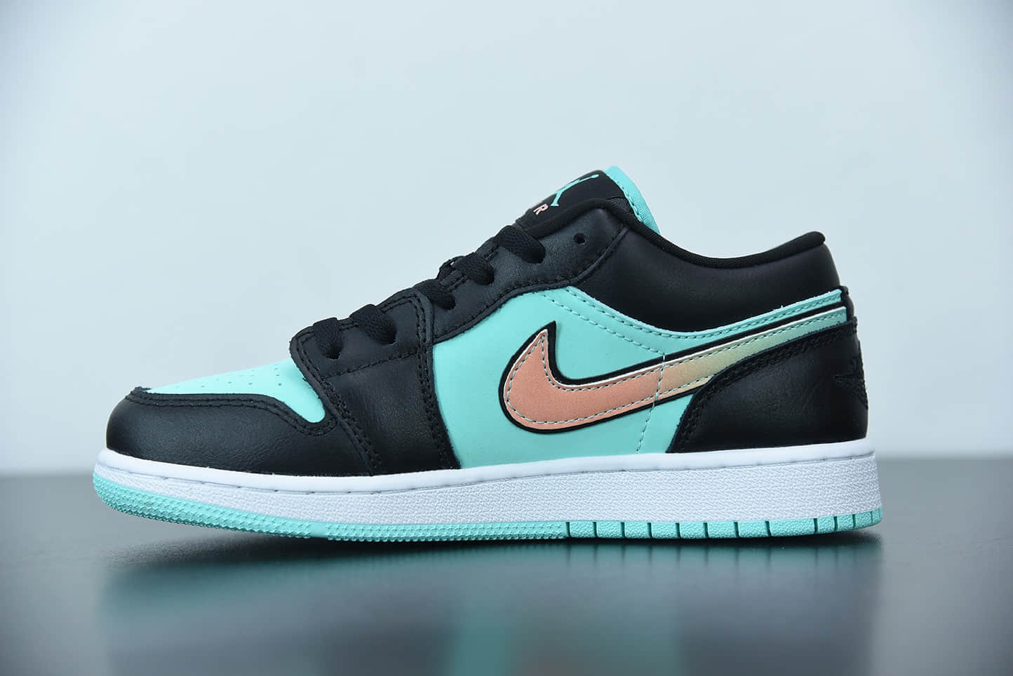 乔丹Air Jordan 1 Low SE “Tropical Twist”蒂芙尼蓝黑绿色渐变色钩低帮板鞋纯原版本 货号：CK3022-301