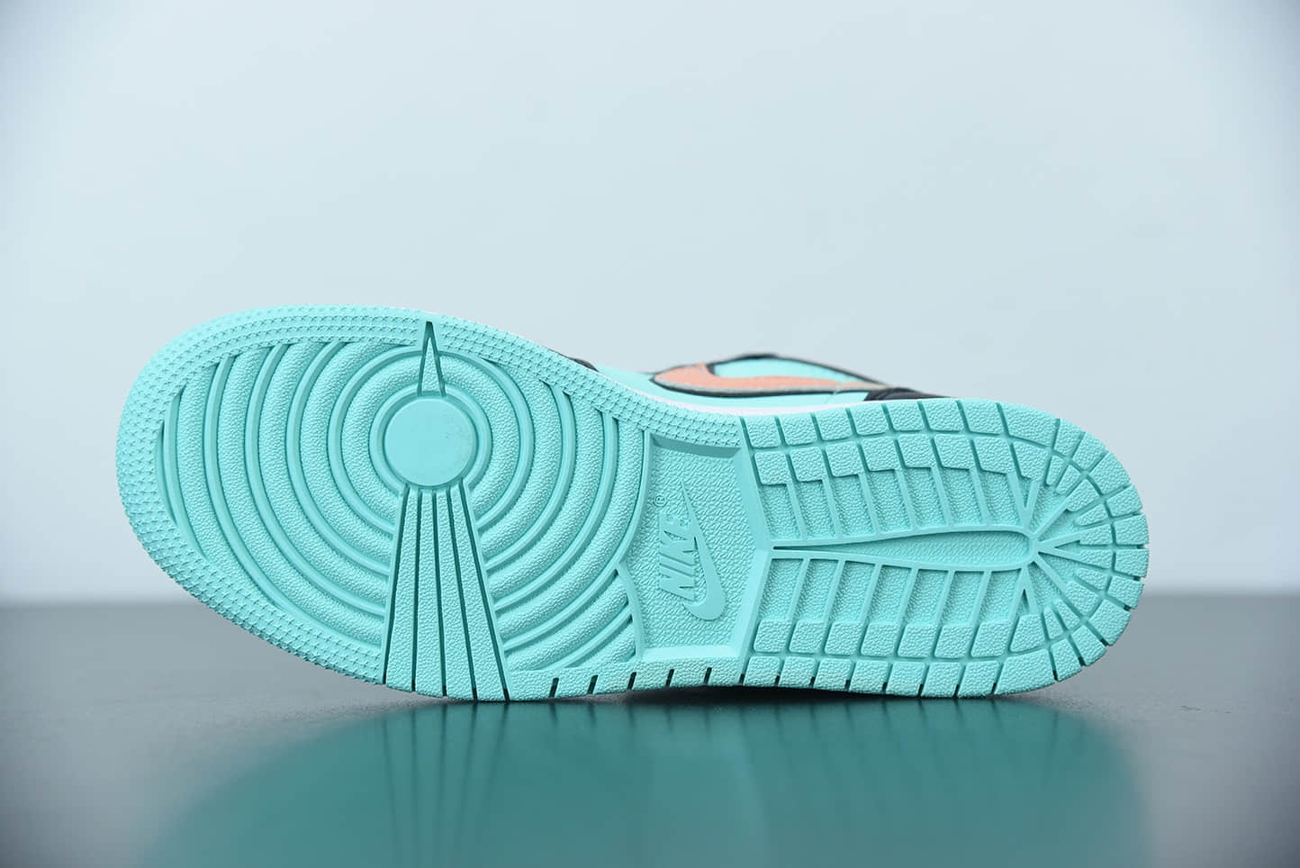 乔丹Air Jordan 1 Low SE “Tropical Twist”蒂芙尼蓝黑绿色渐变色钩低帮板鞋纯原版本 货号：CK3022-301