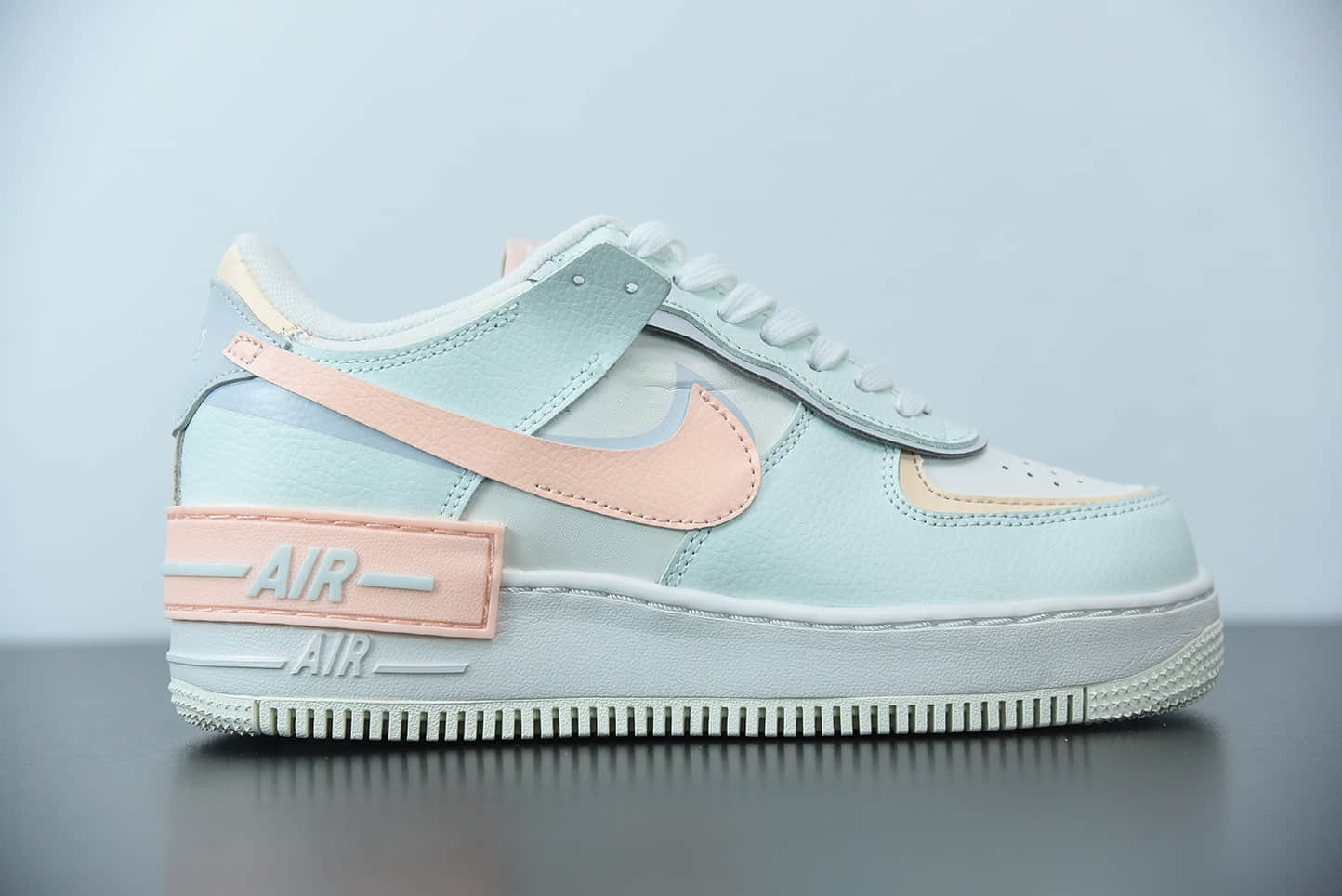 耐克Nike Air Force 1 “Shadow淡蓝粉拼接马卡龙轻量增高低帮百搭板鞋纯原版本 货号：CU8591-104