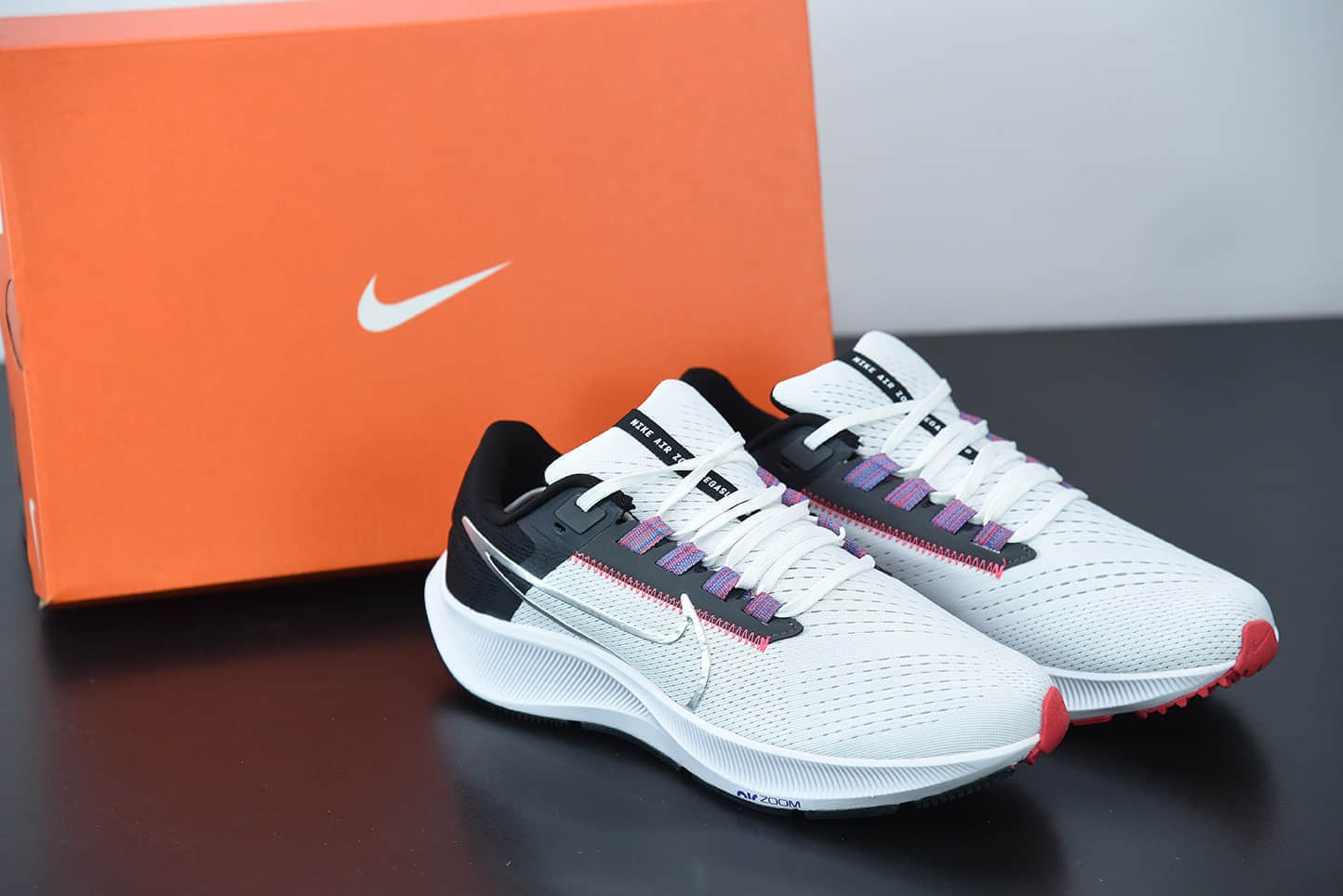 耐克Nike Air Zoom Pegasus 38 Nike Pegasus38代超级飞马涡轮增压马拉松休闲运动慢跑鞋纯原版本 货号： CW7358-101
