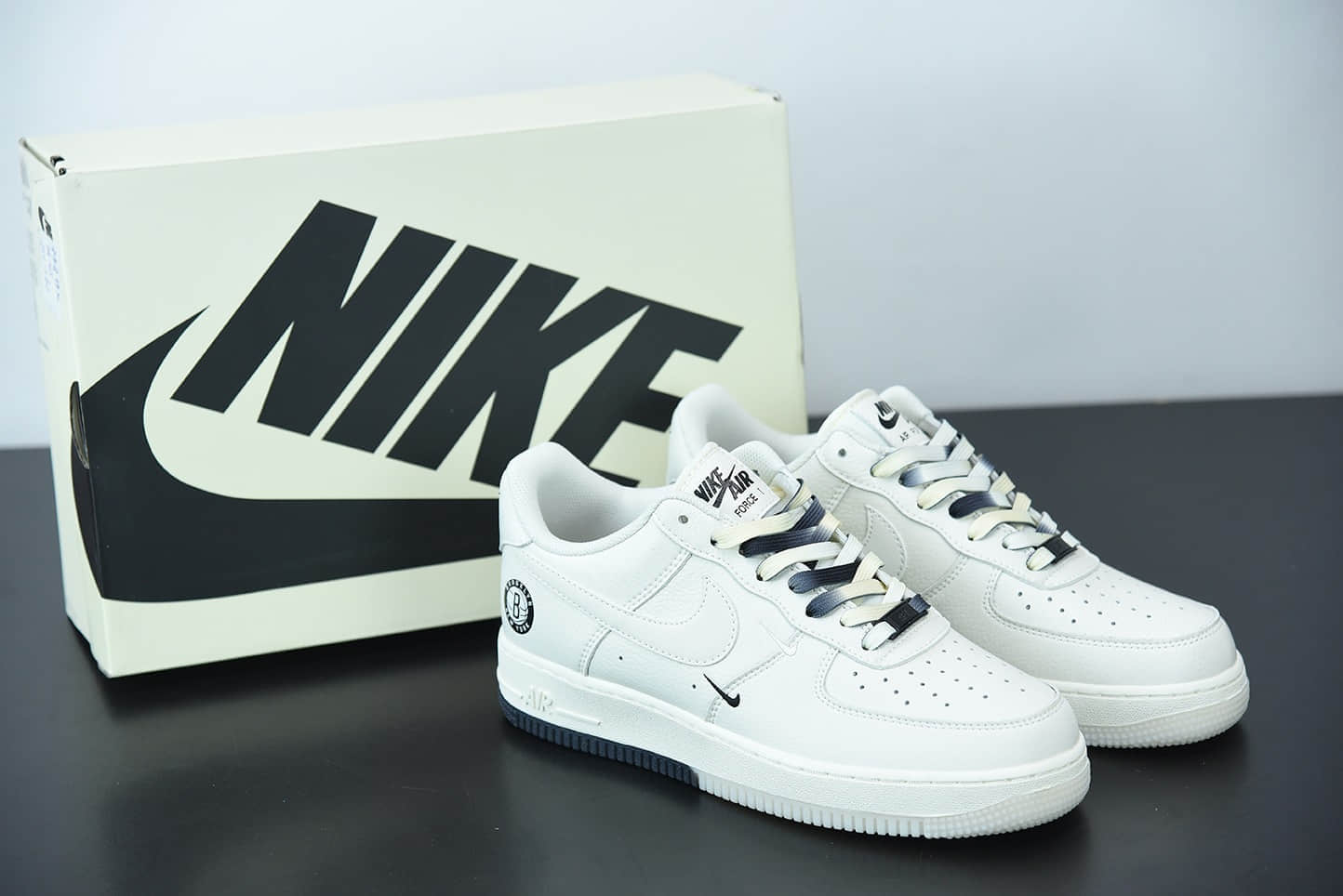 耐克 Nike Air Force 1 Low '07 “米黑白”布鲁克林篮网城市限定低帮空军一号休闲板鞋纯原版本 货号:CT1989-107