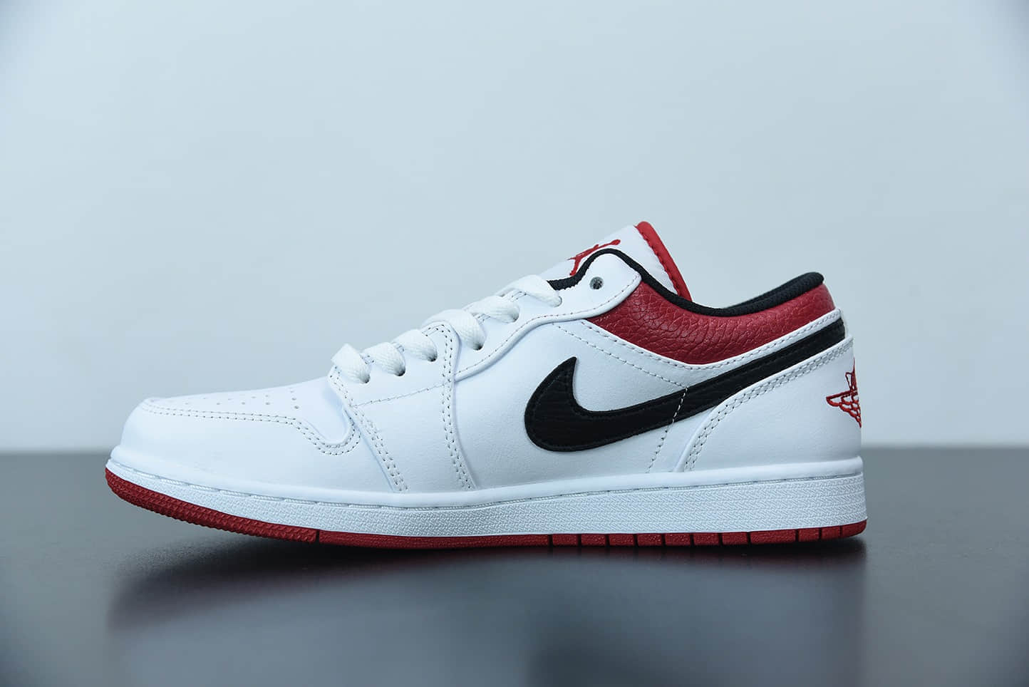 乔丹Air Jordan 1 Low 白红芝加哥低帮休闲板鞋纯原版本 货号：553558-118