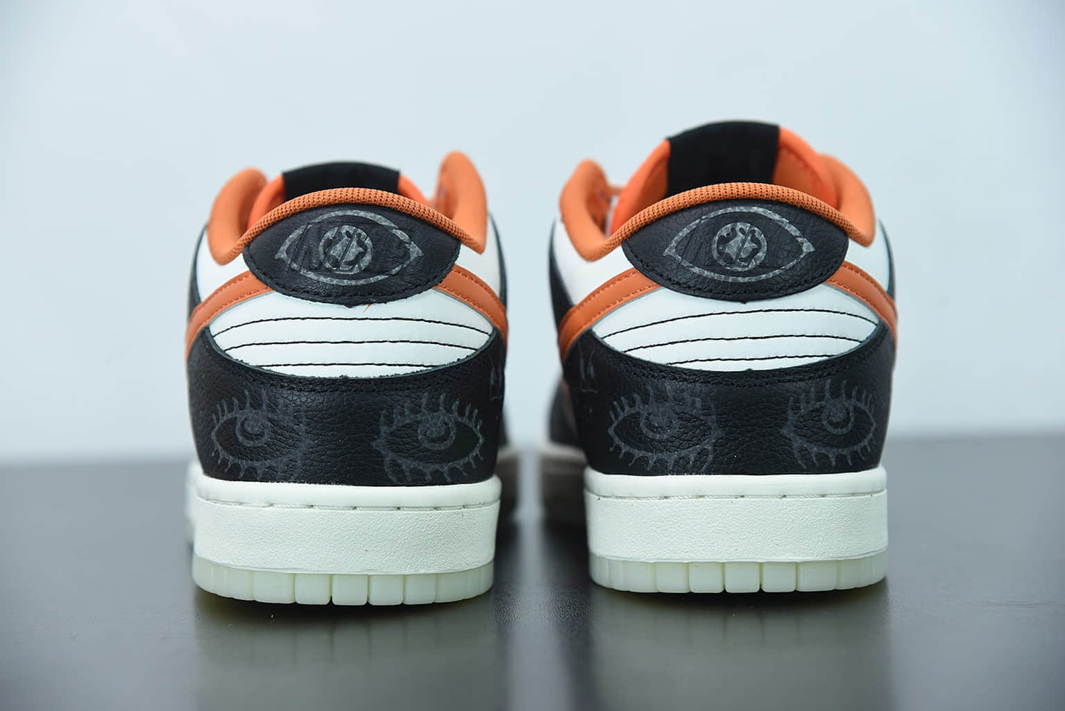 耐克Nike SB Dunk Low “Halloween” 黑白橙夜光万圣节扣篮系列低帮休闲运动滑板板鞋纯原版本 货号：DD3357-100