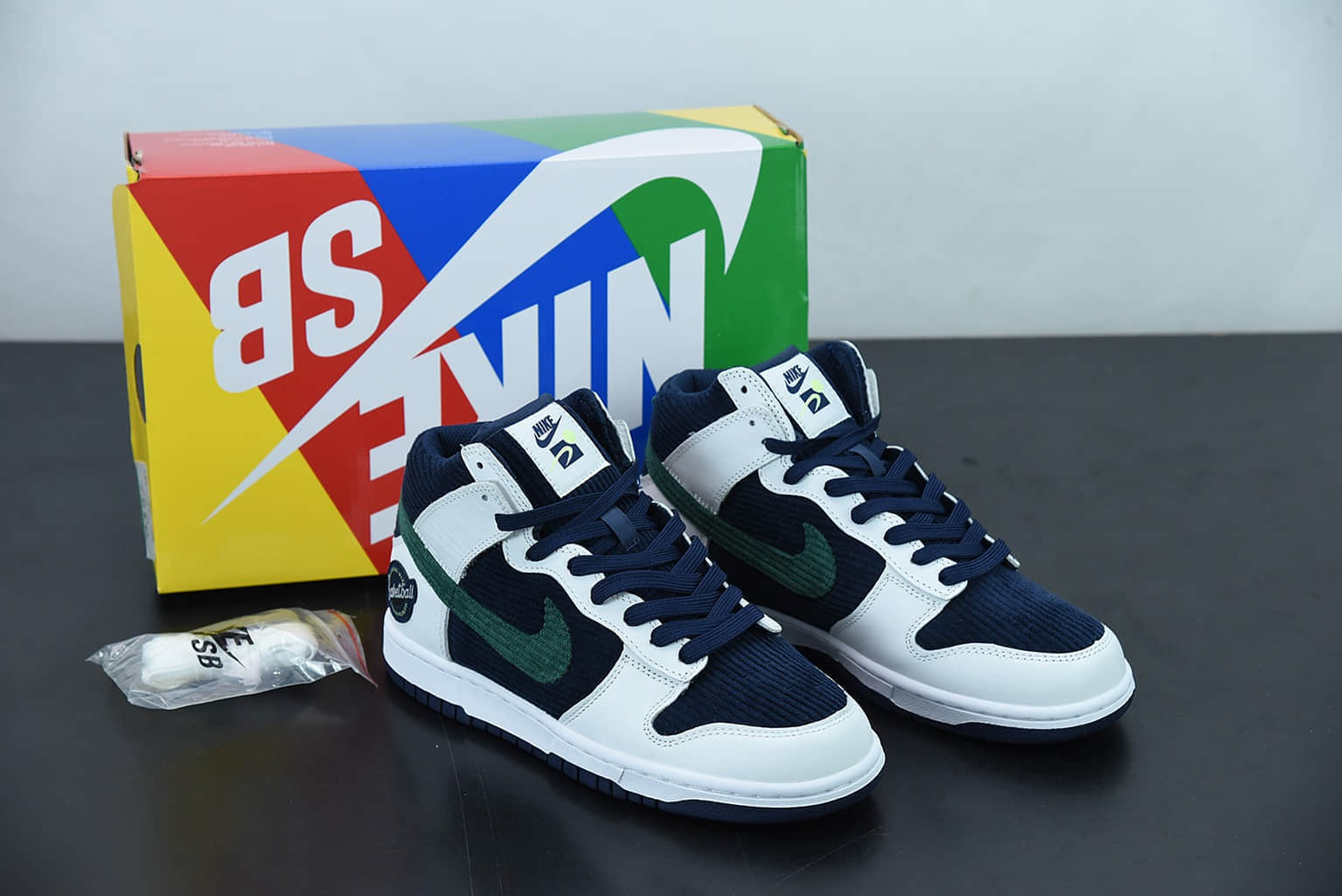 耐克 Nike Dunk High Sports Specialties 海军蓝 灯芯绒高帮休闲板鞋纯原版本 货号：DH0953-400
