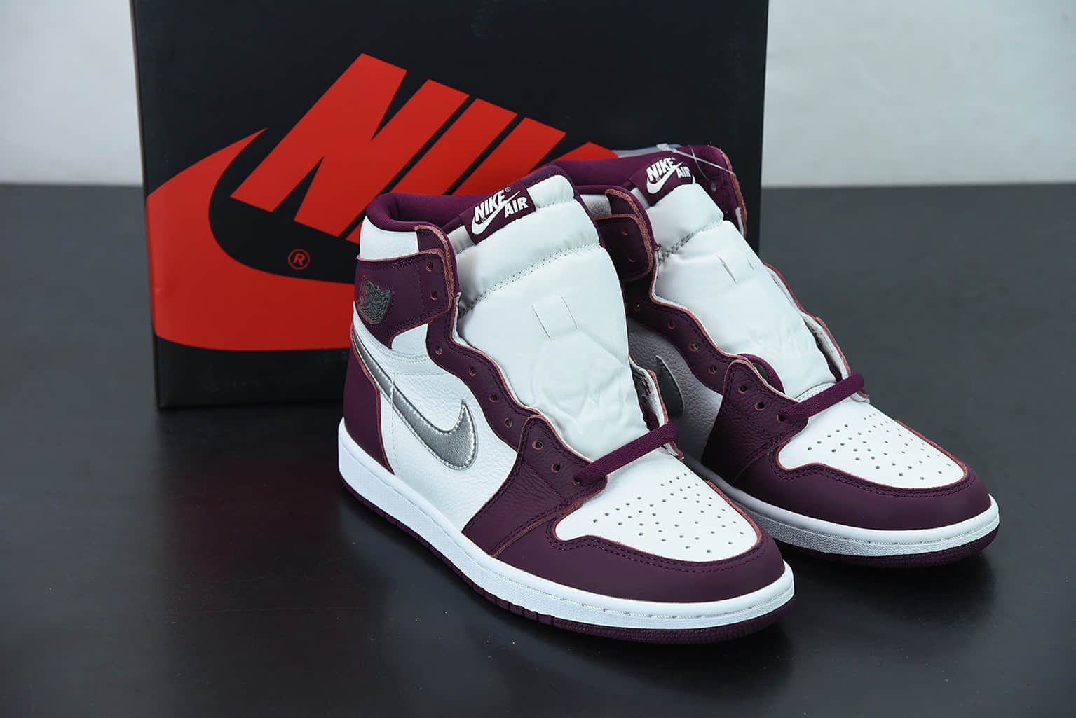 乔丹Air Jordan 1  Bordeaux  波尔多酒红高帮文化篮球鞋纯原版本 货号：555088-611