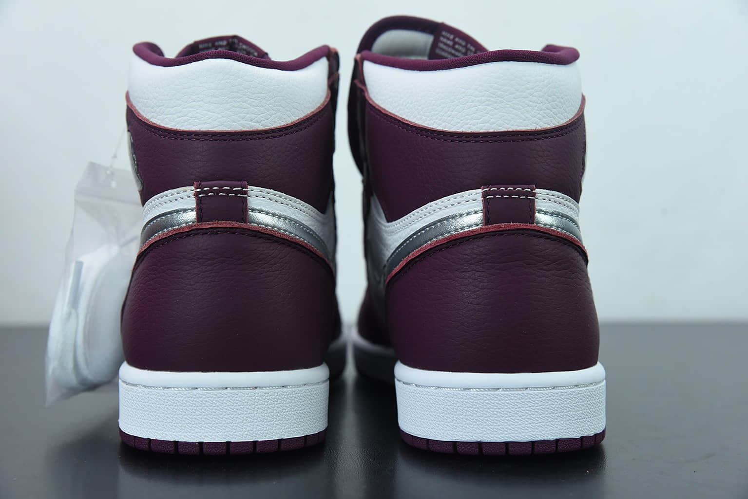 乔丹Air Jordan 1  Bordeaux  波尔多酒红高帮文化篮球鞋纯原版本 货号：555088-611