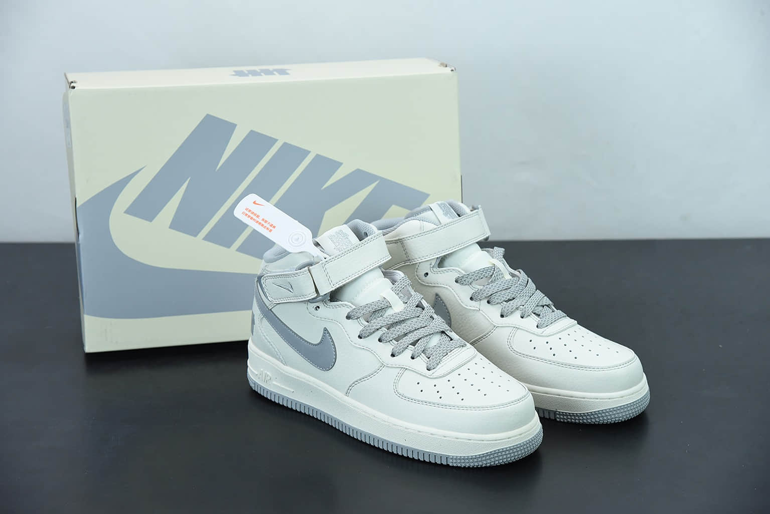 耐克 Nike Undefeated x NK Air Force 1 Mid夜魔侠空军一号中帮休闲板鞋纯原版本 货号:AO6617-306