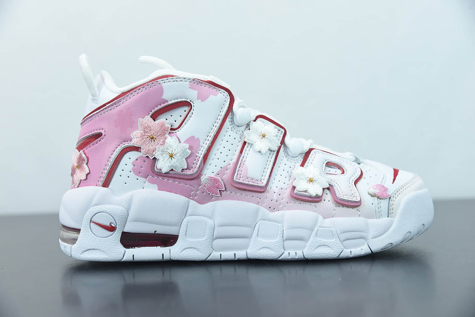 耐克 Nike Air More Uptempo'96 GSWhiteCherry blossoms皮蓬一代“白粉樱花花瓣文化篮球鞋纯原版本 货号:DJ5988-100