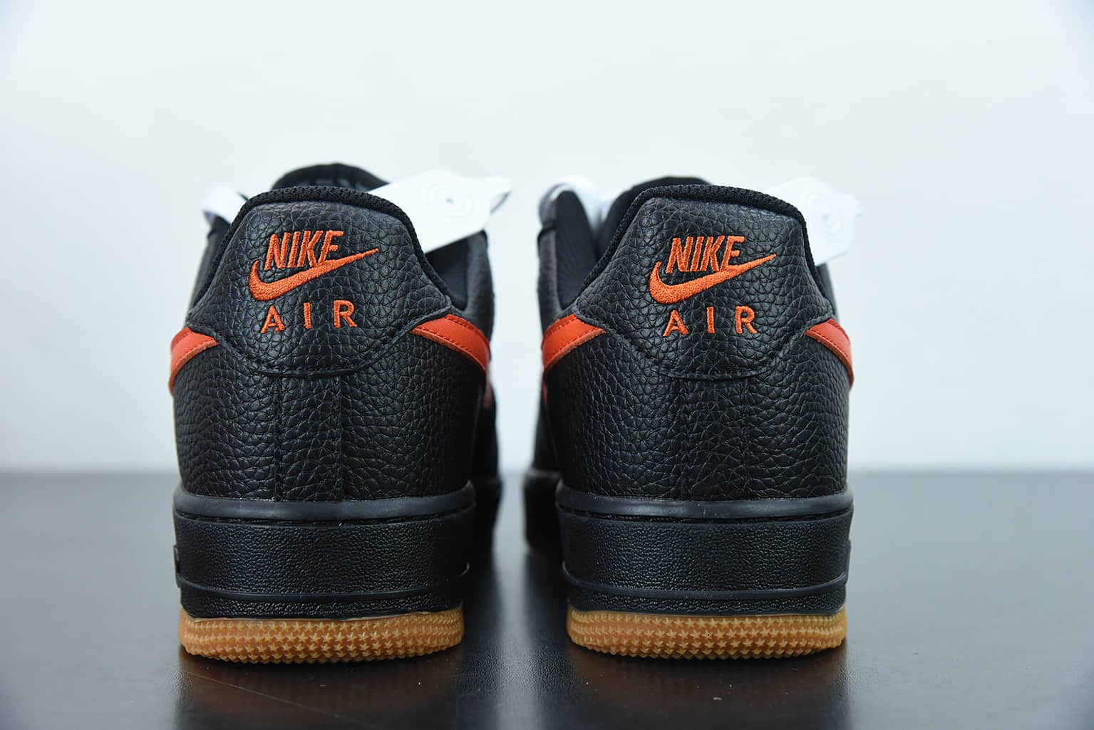 耐克 Nike Air Force 1'07 Low 生胶黑红空军一号荔枝纹低帮休闲板鞋纯原版本 货号：AA4082-001