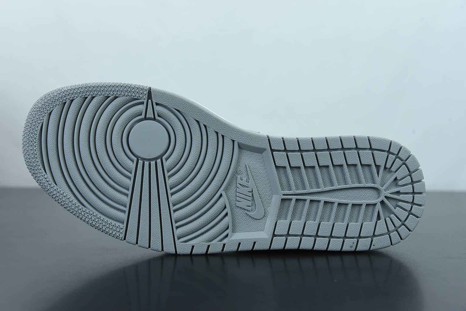 乔丹Air Jordan 1 Mid AJ1 冰蓝灰中邦休闲板鞋纯原版本 货号:554724-078