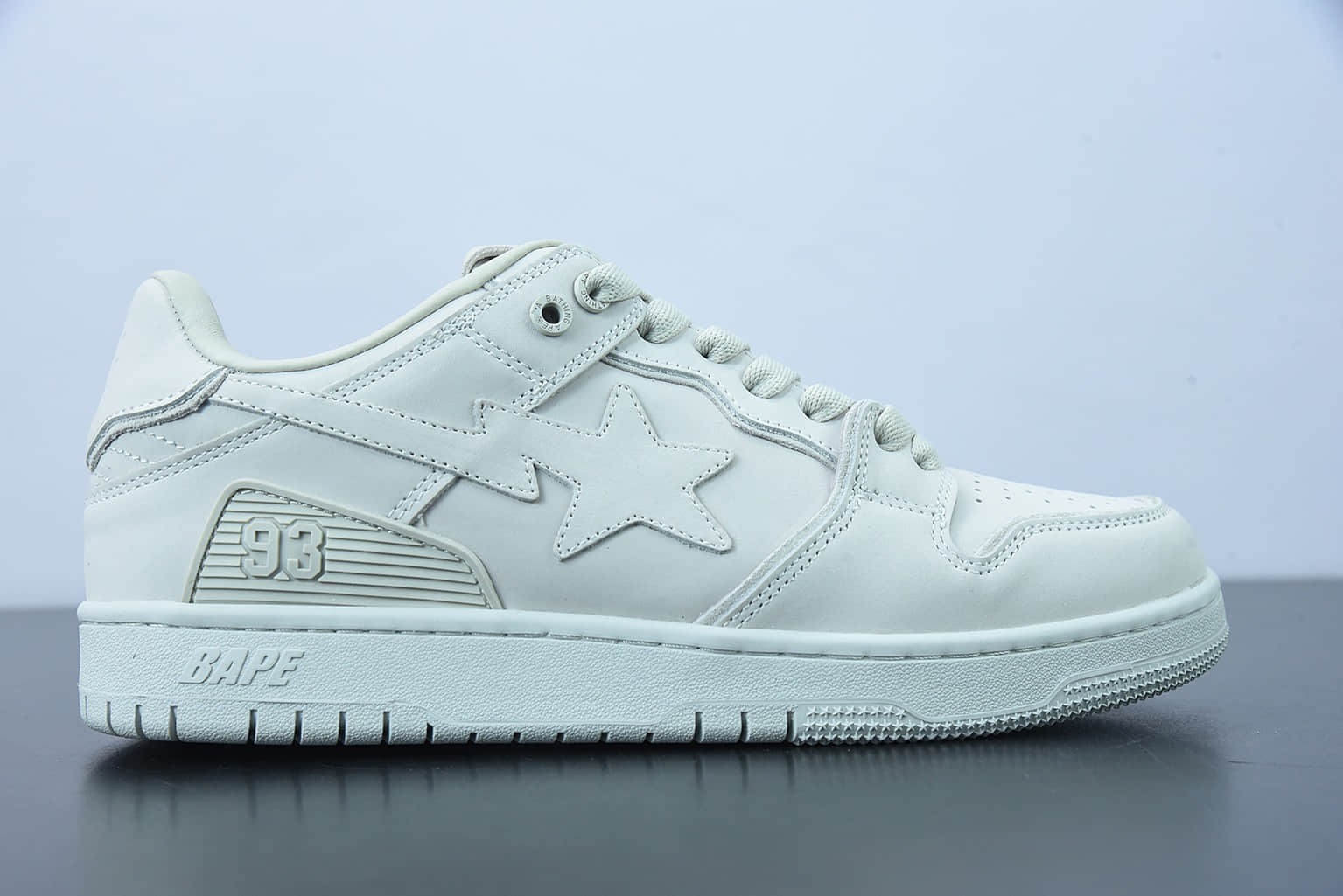 Human Made Bape Sta Sk8 To Nigo 潮流教父Nigo品牌纯白色猿人头经典滑板百搭休闲运动板鞋纯原版本 货号：1G801009I