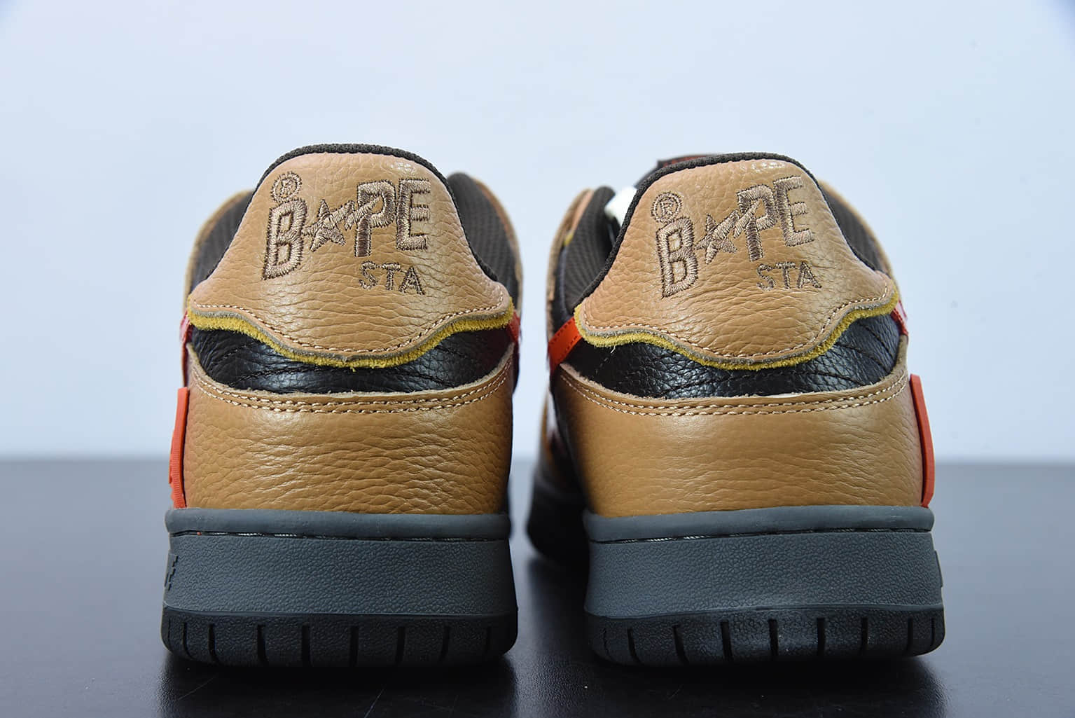 Human Made Bape Sta Sk8 To Nigo 潮流教父Nigo品牌黑棕色猿人头经典滑板百搭休闲运动板鞋纯原版本 货号： 1G70191034